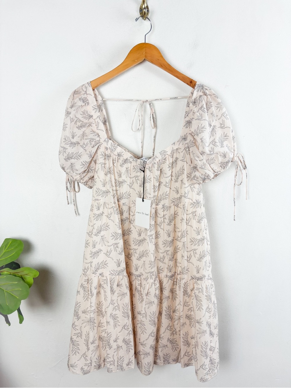 NWT Jacquie The Label Cream Tiered Babydoll Dress Sz L